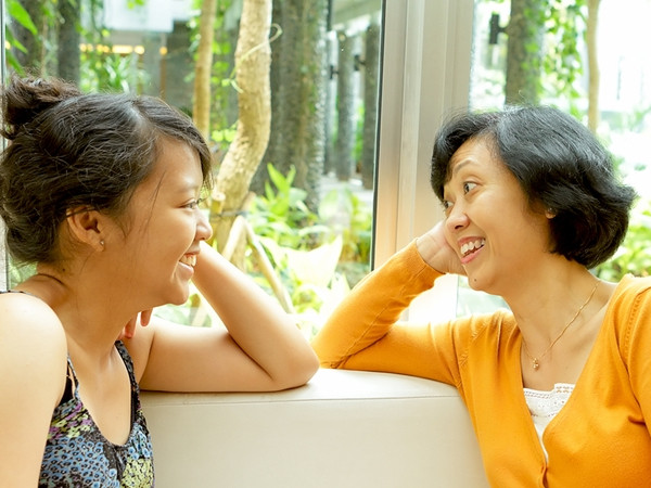 Chuyện phiếm mỗi ngày sẽ làm tăng sự kết nối giữa bố mẹ với con cái.