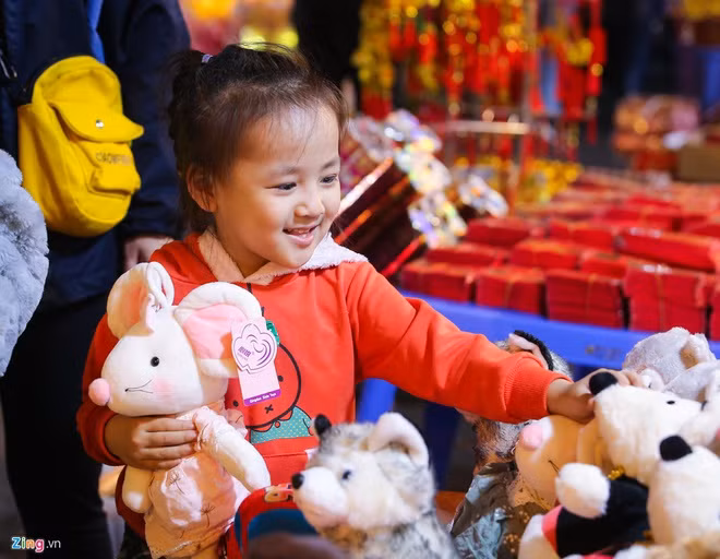 Theo quan niệm dân gian, người xưa cho rằng chọn người xông nhà hợp tuổi thì năm đó sẽ đem lại an khang, thịnh vượng cho gia đình.
