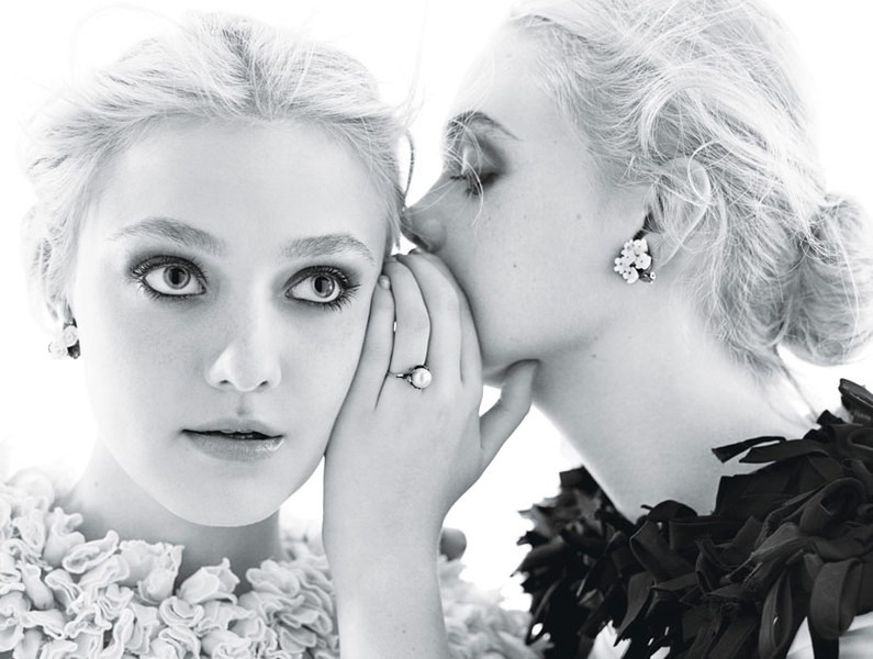 Ảnh minh họa: Dakota và Elle Fanning.