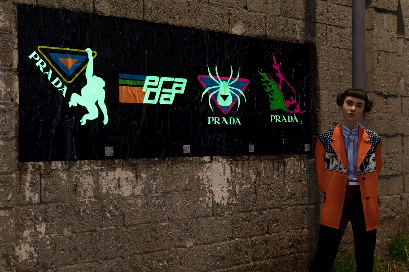 Miquela trong show diễn thời trang của Prada