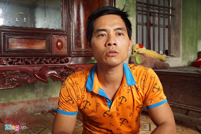 Anh Nguyễn Văn Doanh rất đau xót khi nhà trường không có hành động cần thiết để bảo vệ cháu. Ảnh: N.S.