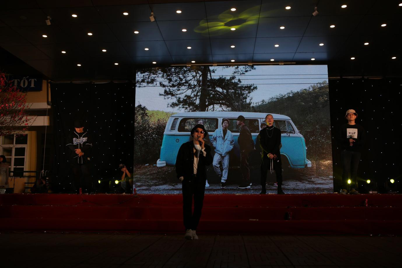 Sự xuất hiện của Da LAB đã "đốt cháy" sân khấu AMOY 2019.