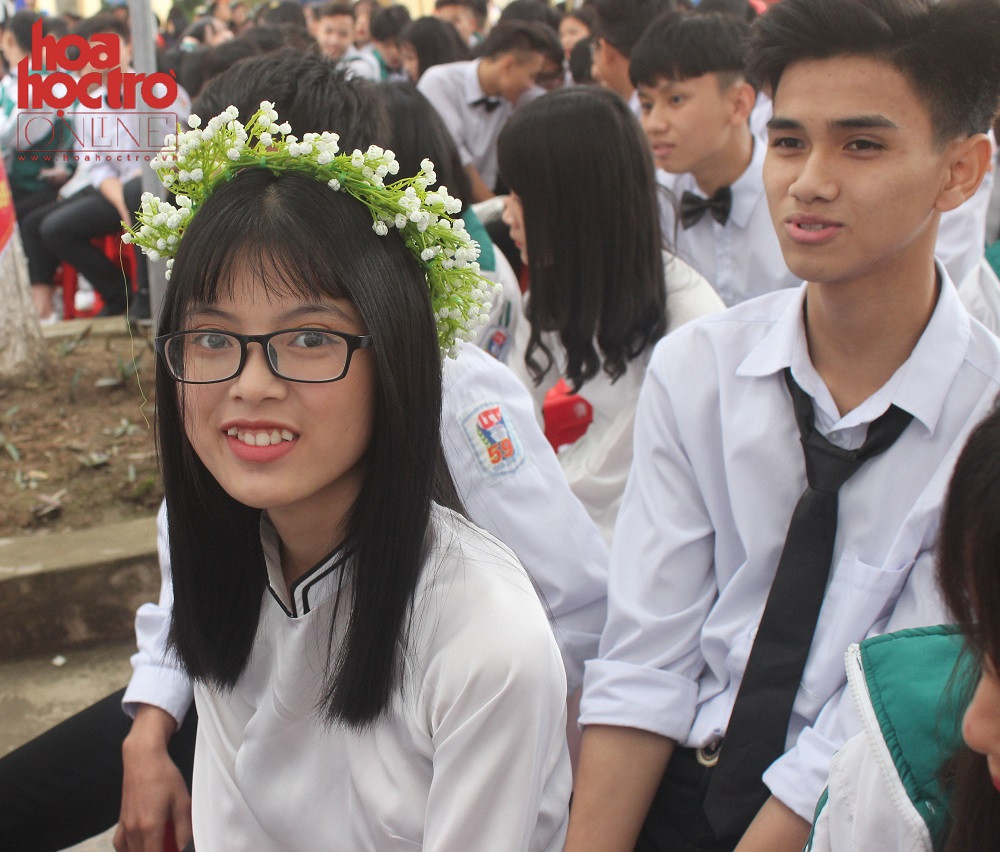 Ai cũng vui mừng và háo hức khi được tham gia lễ kỷ niệm trọng đại này. Ảnh: Linh Phương