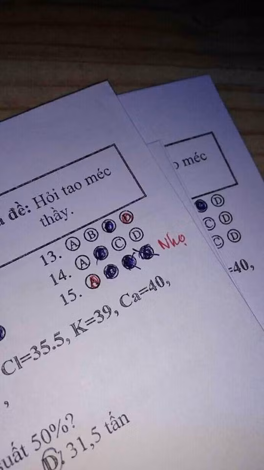 Những mã đề "hỏi cũng bằng thừa", thậm chí có thể gây "sứt mẻ" tình bạn luôn ấy nhỉ!