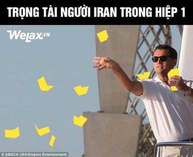 Trọng tài ở hiệp 1.