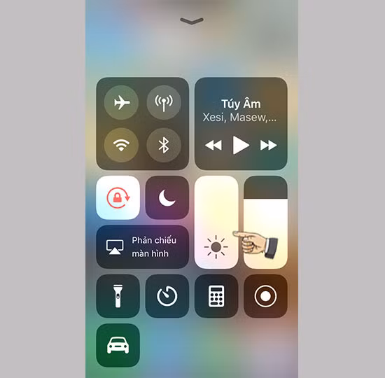 5 mẹo giúp bạn tiết kiệm pin iPhone, dùng cả ngày mà không phải "dính lấy" ổ điện! ảnh 1