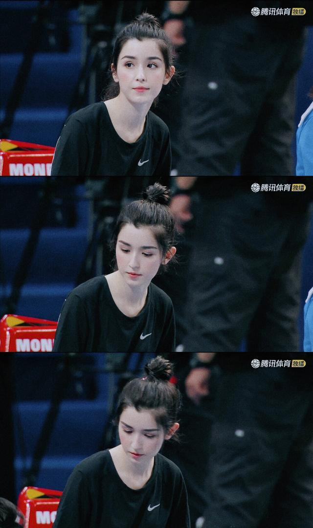 Ảnh chụp đời thường, chưa qua chỉnh sửa cũng cho thấy Cáp Ni Khắc Tư có nhan sắc nổi bật.