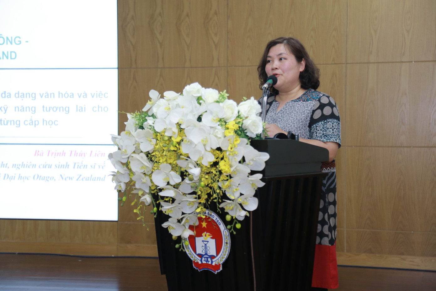 Cô Trịnh Thúy Liên