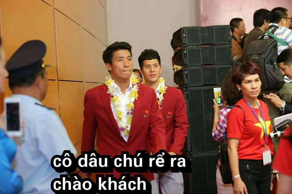 Hai nhân vật chính của đám cưới thế kỷ, cuối cùng thì đôi trẻ cũng đã được "về chung một nhà".