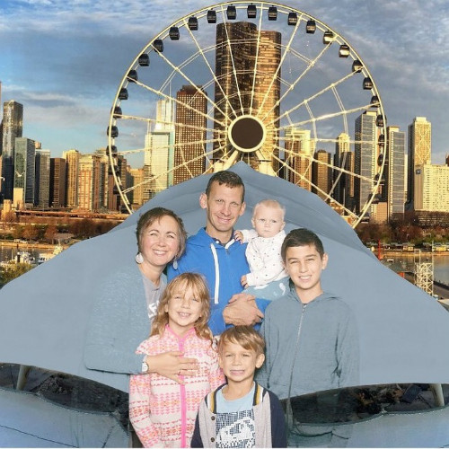 Nếu bạn định chụp ảnh với nền xám: Đừng mặc áo màu xám.