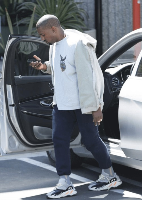 Các thương hiệu thời trang cao cấp giống với những kiểu học sinh nào? ảnh 7