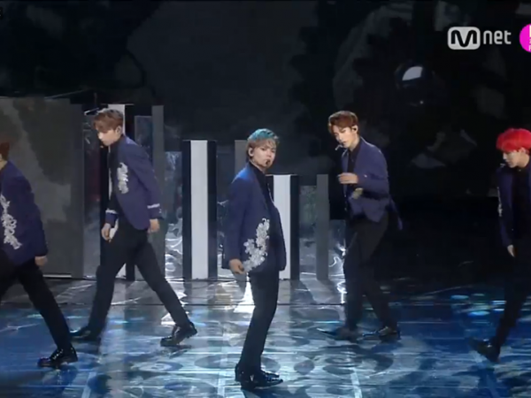 TRỰC TIẾP "MAMA 2017": Tóc Tiên diễn mở màn với màn live "thần sầu" 3 bản hit ảnh 5