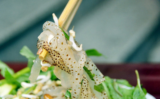 6 món ăn của Việt Nam được thế giới đánh giá là "kỳ lạ rất đáng trải nghiệm" ảnh 2