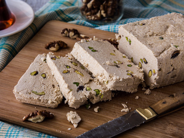 Người dân khắp nơi trên thế giới ăn lót dạ món gì khi chưa tới bữa? ảnh 8