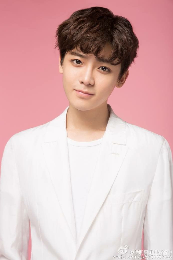 Thanh xuân có đang nợ bạn một Hoa Bưu tuyệt vời như của Hầu Minh Hạo? ảnh 4