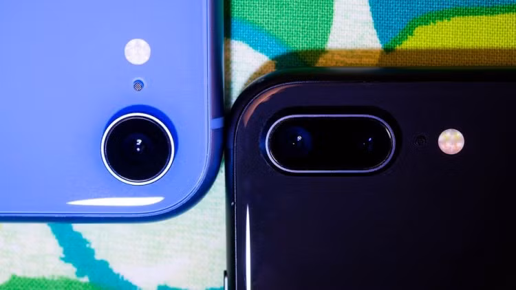 iPhone Xr có nhiều điểm chung về cấu hình với iPhone Xs, bao gồm chip Apple A12.
