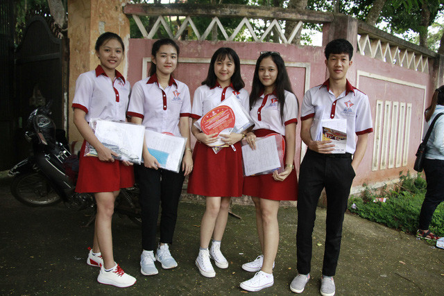 Em được các bạn bè cùng trường yêu quý.