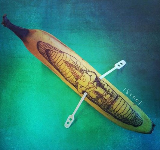 Những nhân vật trong các bộ phim nổi tiếng được họa sĩ tài năng này tái hiện một cách sinh động và thú vị bằng những quả chuối.