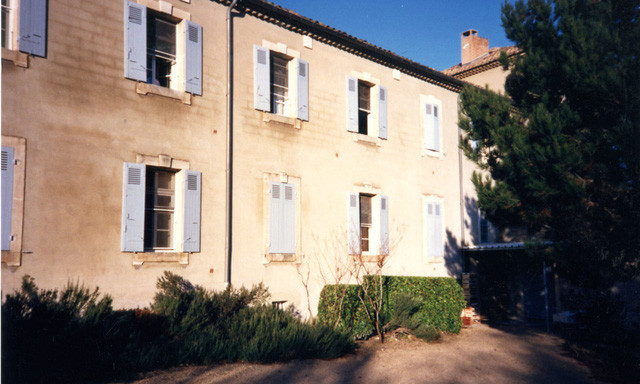 Bệnh viện Saint-Paul de Mausole nay vẫn còn.