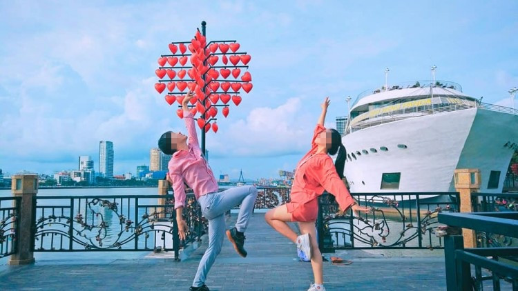 Những shoot hình cực đẹp của cả 2. Những shoot hình cực đẹp của cả 2.