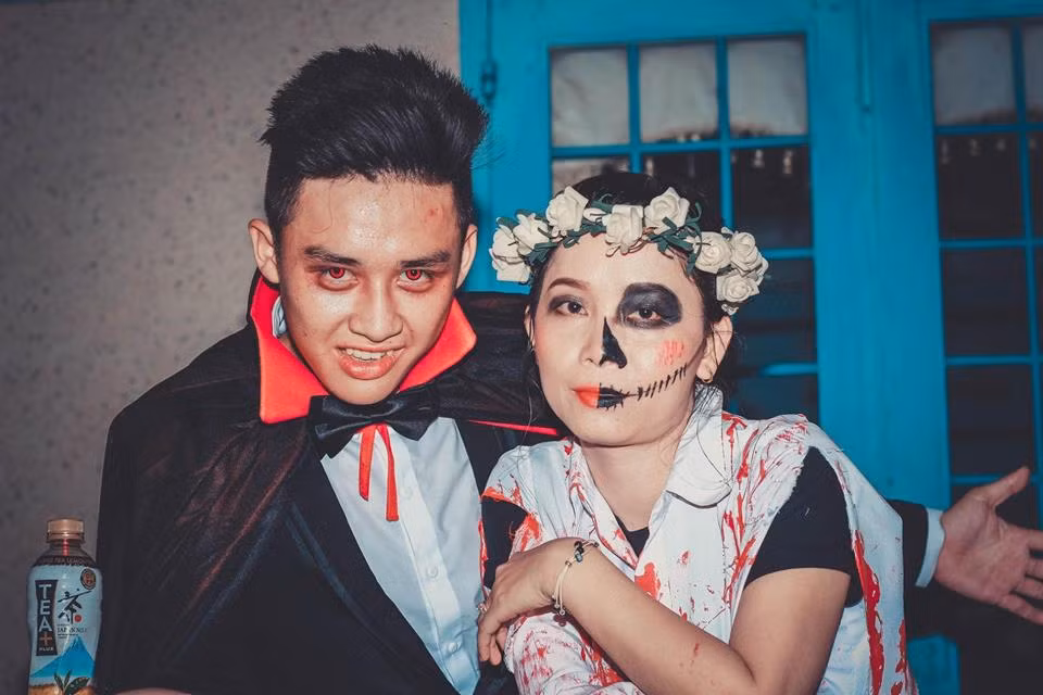 Bạn Huỳnh Tấn Duy trogn vai bá tước Dracula, bao ngầu và đẹp trai luôn nhé!