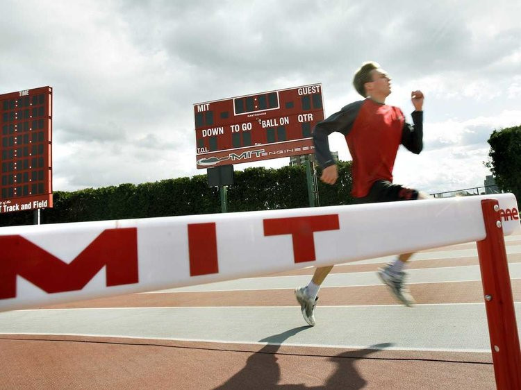 Áp lực buộc sinh viên MIT phải nỗ lực hết sức. Ảnh: BI.