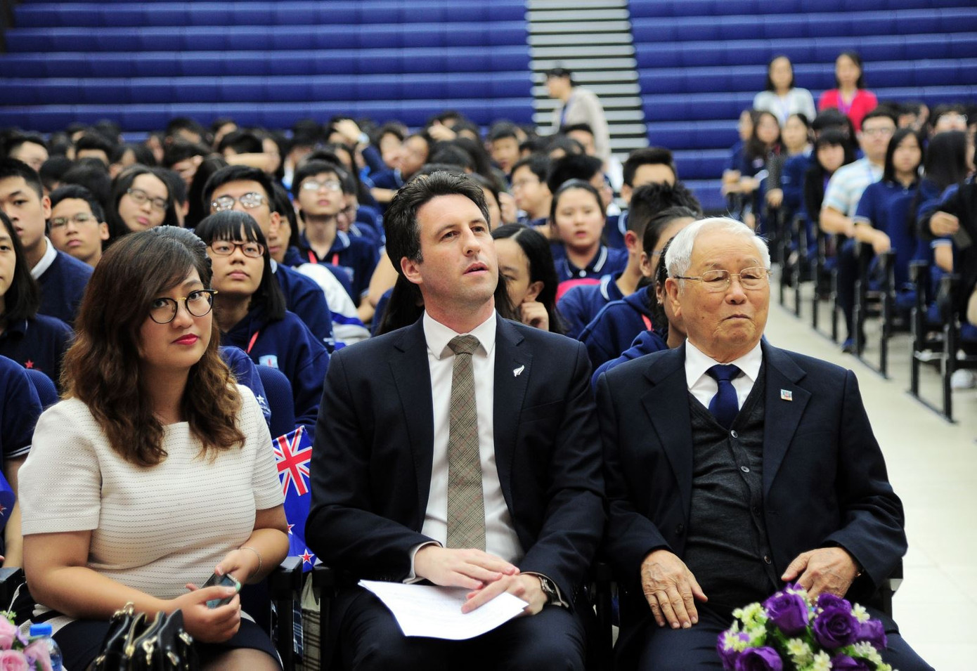 Ngài Phó đại sứ New Zealand tại Việt Nam Keith Conway và Chủ tịch HĐQT Nguyễn Trọng Vĩnh tham dự chương trình giao lưu văn hóa.