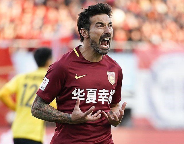 6. Ezequiel Lavezzi (Hebei China Fortune) 20,3 triệu Bảng/năm.
