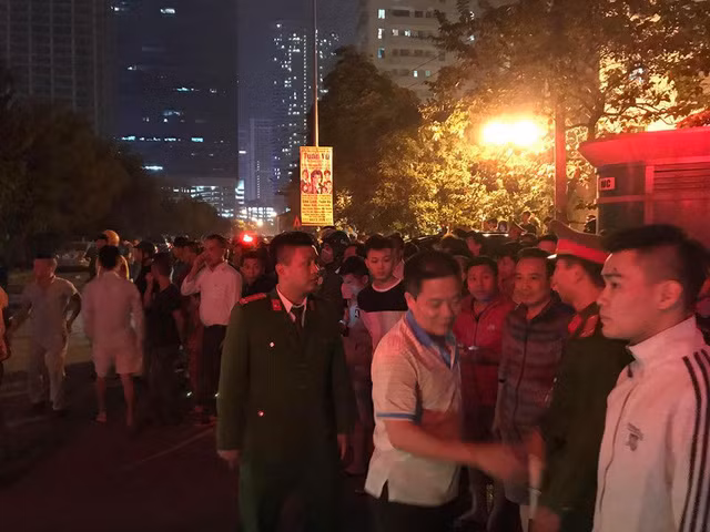 Hiện trường khu vực khi lực lượng cứu hoả dập tắt được ngọn lửa