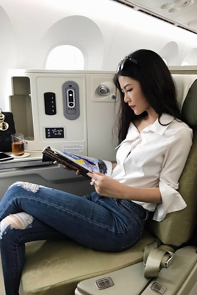 Thiếu nữ Quảng Bình không phủ nhận mình có cuộc sống đầy đủ. Nhưng cô không coi đó là cái cớ để ỷ lại, ngừng cố gắng tạo nên thành quả của riêng mình.