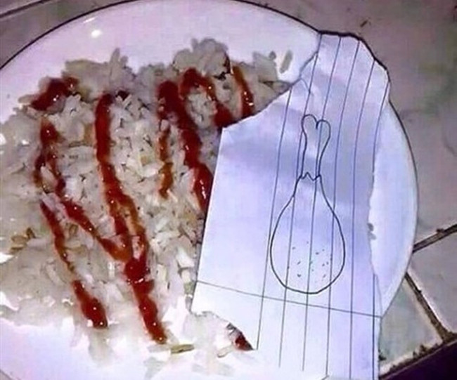 Hẳn là cơm "đùi gà" luôn nhá.