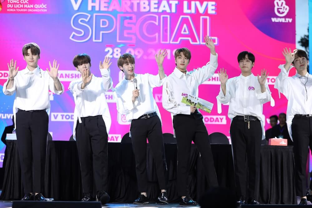 Snuper và GFriend khoe visual đỉnh cao tại fansign ở phố đi bộ Nguyễn Huệ ảnh 7