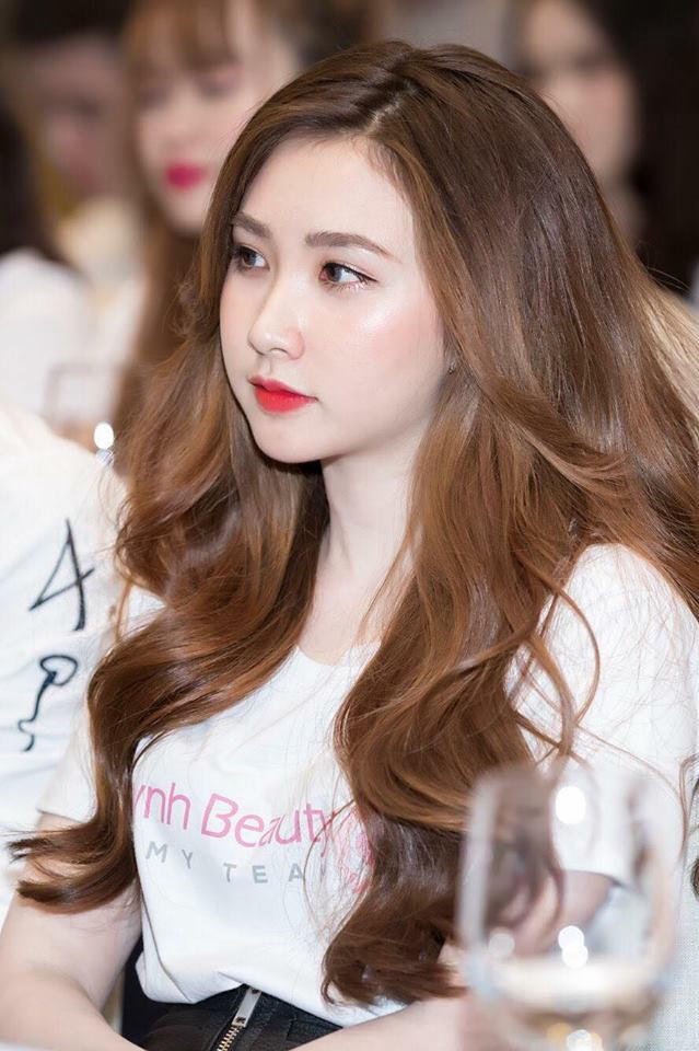 Nhan sắc người yêu tin đồn của thủ môn quốc dân.