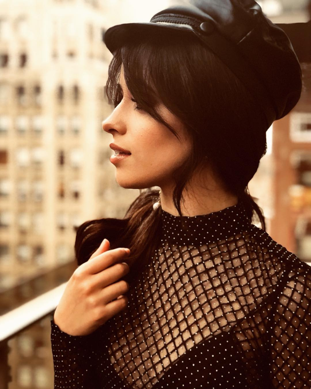 Sau nhiều tuần liền bị cầm trịch ở #2, Havana đã có thể 