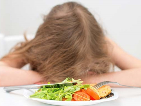 Than phiền về bữa ăn của bố mẹ mới là chuyện “quá đáng”, bạn nhỉ!