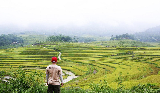 Phạm Quốc Toản thực hiện chuyến leo núi dài ngày tại Vườn quốc gia Pù Luông - một địa điểm du lịch tuyệt đẹp ở Thanh Hoá.