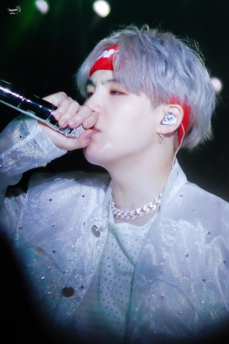 Bạn có thích chiếc vòng cổ này không? Chuẩn bị 3000 đô-la (khoảng 66 triệu đồng) đi nhé.