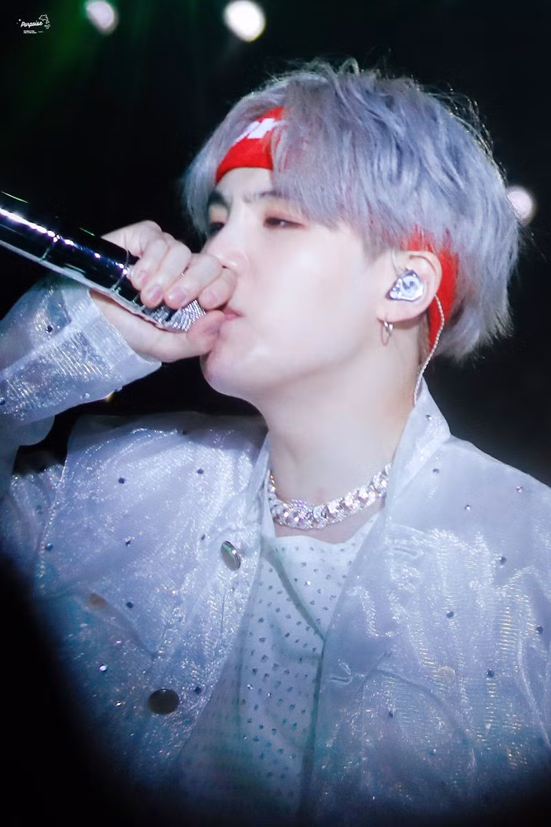 Bạn có thích chiếc vòng cổ này không? Chuẩn bị 3000 đô-la (khoảng 66 triệu đồng) đi nhé.