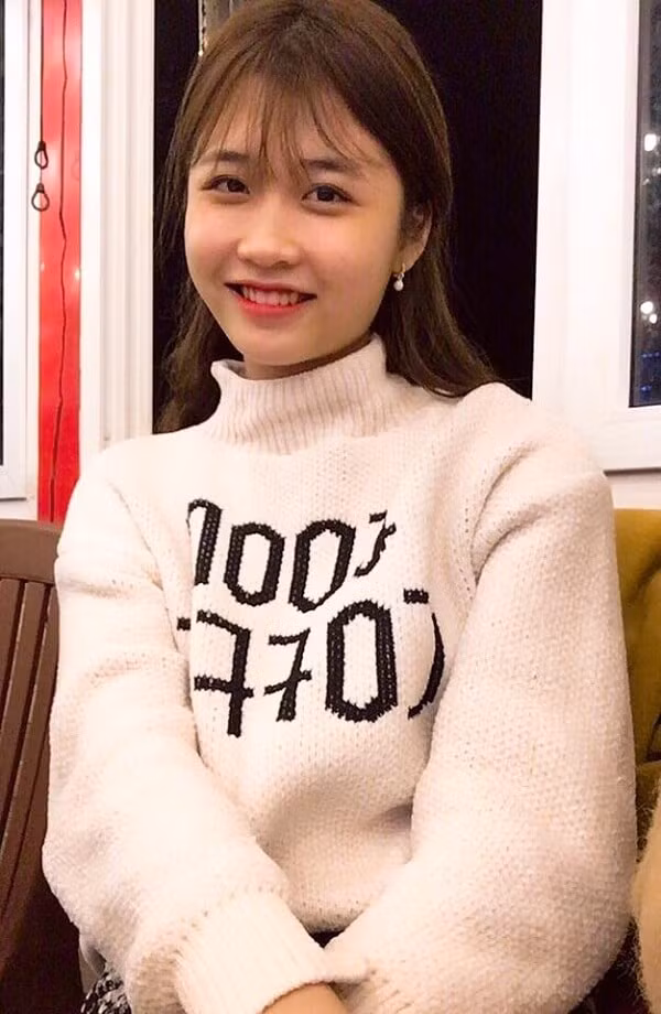 "Rụng tim" trước nét đẹp dịu dàng của nữ sinh Huế tại vòng sơ khảo "Hoa Khôi Sinh Viên 2018" ảnh 5