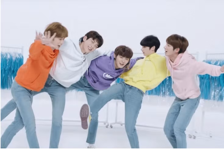 TXT là nhóm tân binh K-Pop có lượt xem và lượt like MV nhiều nhất trong 24h.