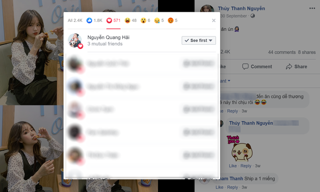 Quang Hải liên tục thả tim vào ảnh của bạn gái tin đồn.