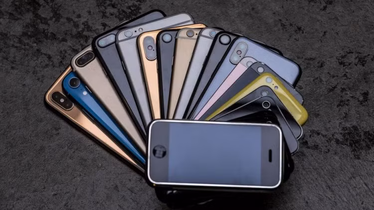Từ chiếc iPhone đời đầu năm 2017 tới iPhone Xs ra mắt năm 2018, không một công ty nào có hành trình ấn tượng như Apple trên sân chơi smartphone.