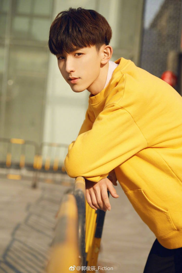 Quách Tuấn Thần có vẻ ngoài ngày càng thu hút.