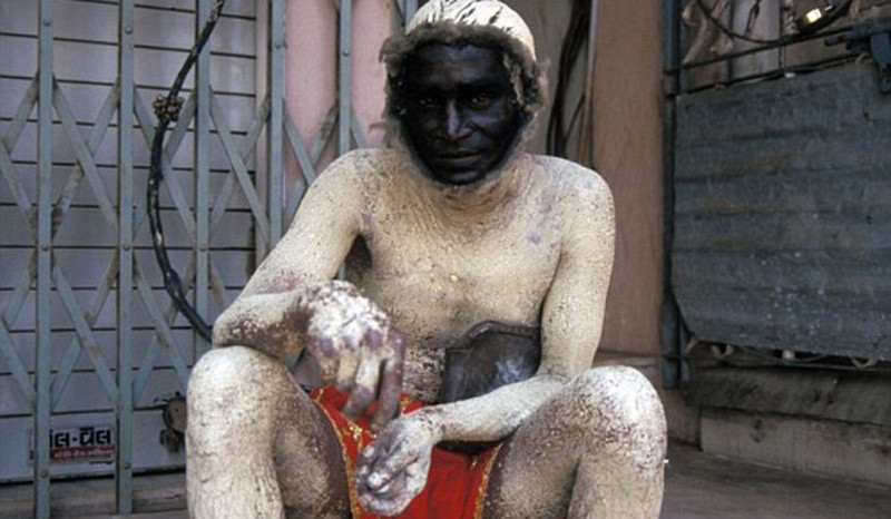 Những công việc khủng khiếp nhất thế giới, thách bạn dám làm! ảnh 6