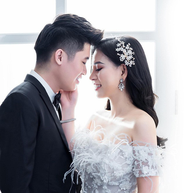 Hình ảnh hạnh phúc của cặp đôi. Hình ảnh hạnh phúc của cặp đôi.