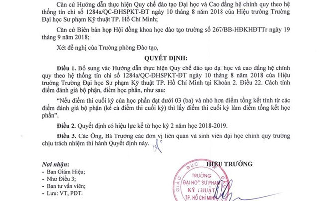 Quyết định điều chỉnh cách tính điểm của Trường ĐH Sư phạm kỹ thuật TP.HCM. Ảnh: HÀ ÁNH.