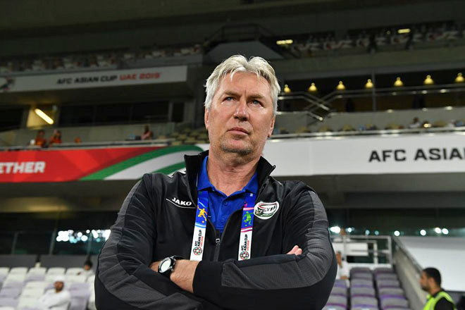 Ông Jan Kocian tỏ ra bất bình với các quyết định của trọng tài chính.