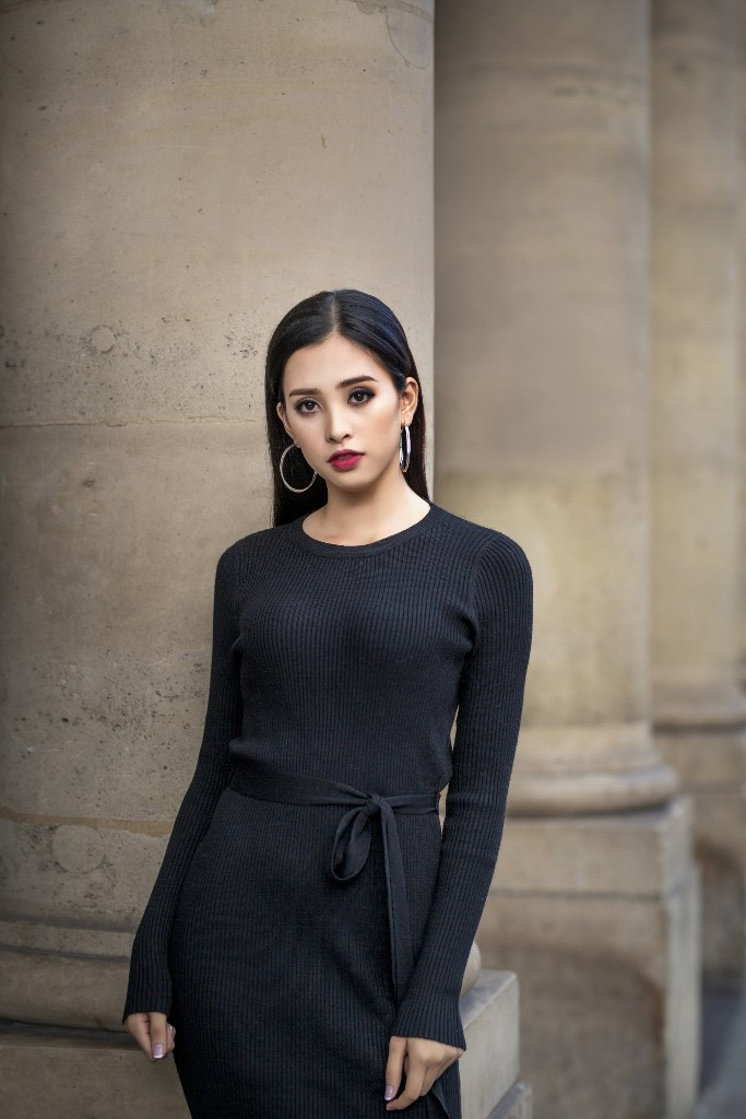 Trần Tiểu Vy hiện đang có mặt tại Trung Quốc để bắt đầu cho hành trình chinh phục vương miện Hoa hậu Thế giới kéo dài hơn 1 tháng.