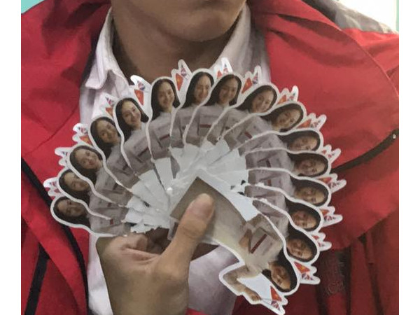 Khi bạn có quá nhiều tờ rơi giới thiệu tuyển sinh