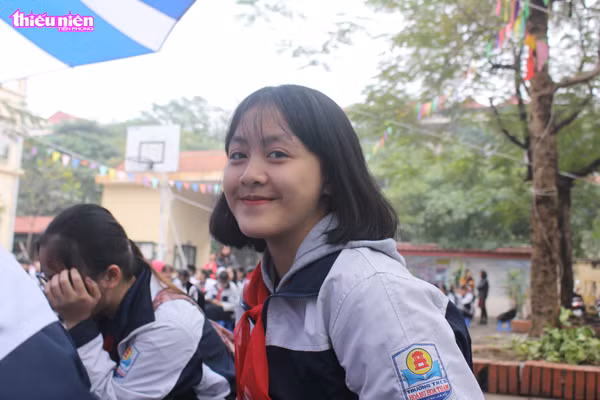 Thầy và trò THCS Hoàng Hoa Thám (Hà Nội) hào hứng với sự kiện "Mắt sáng tới trường" ảnh 2